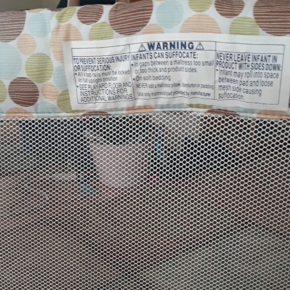 Pack and play - Picture 4 of 4